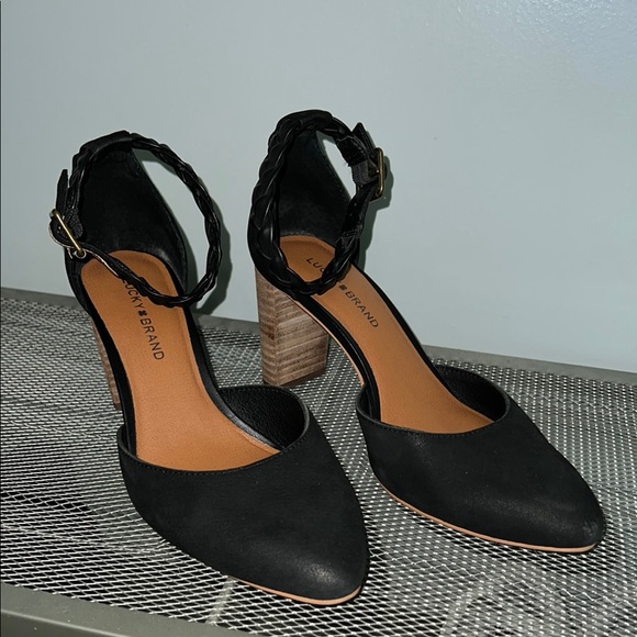Lucky Brand Memyia Pump